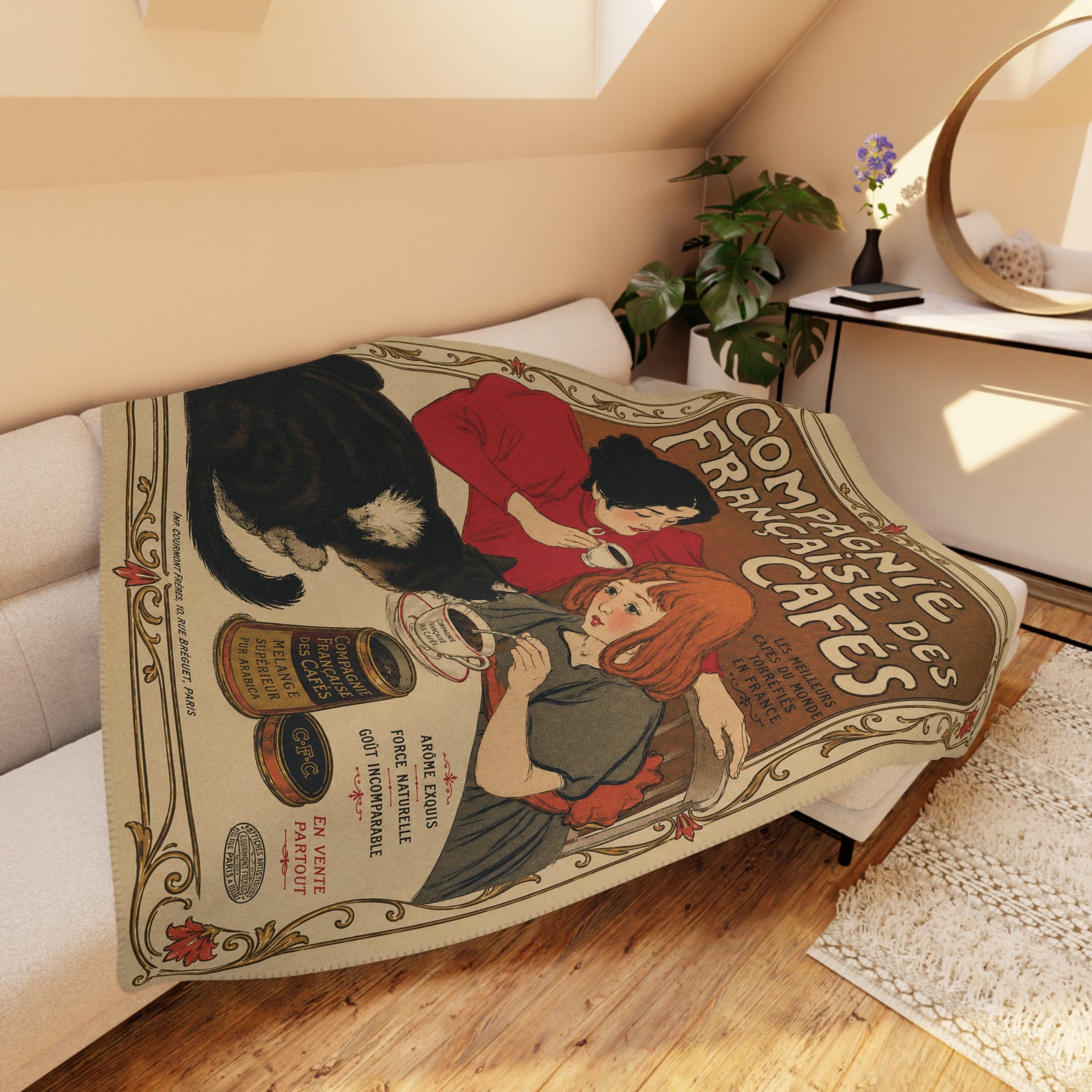 Compagnie Francaise Coffee - Mother, Child and Cat - Fleece Throw